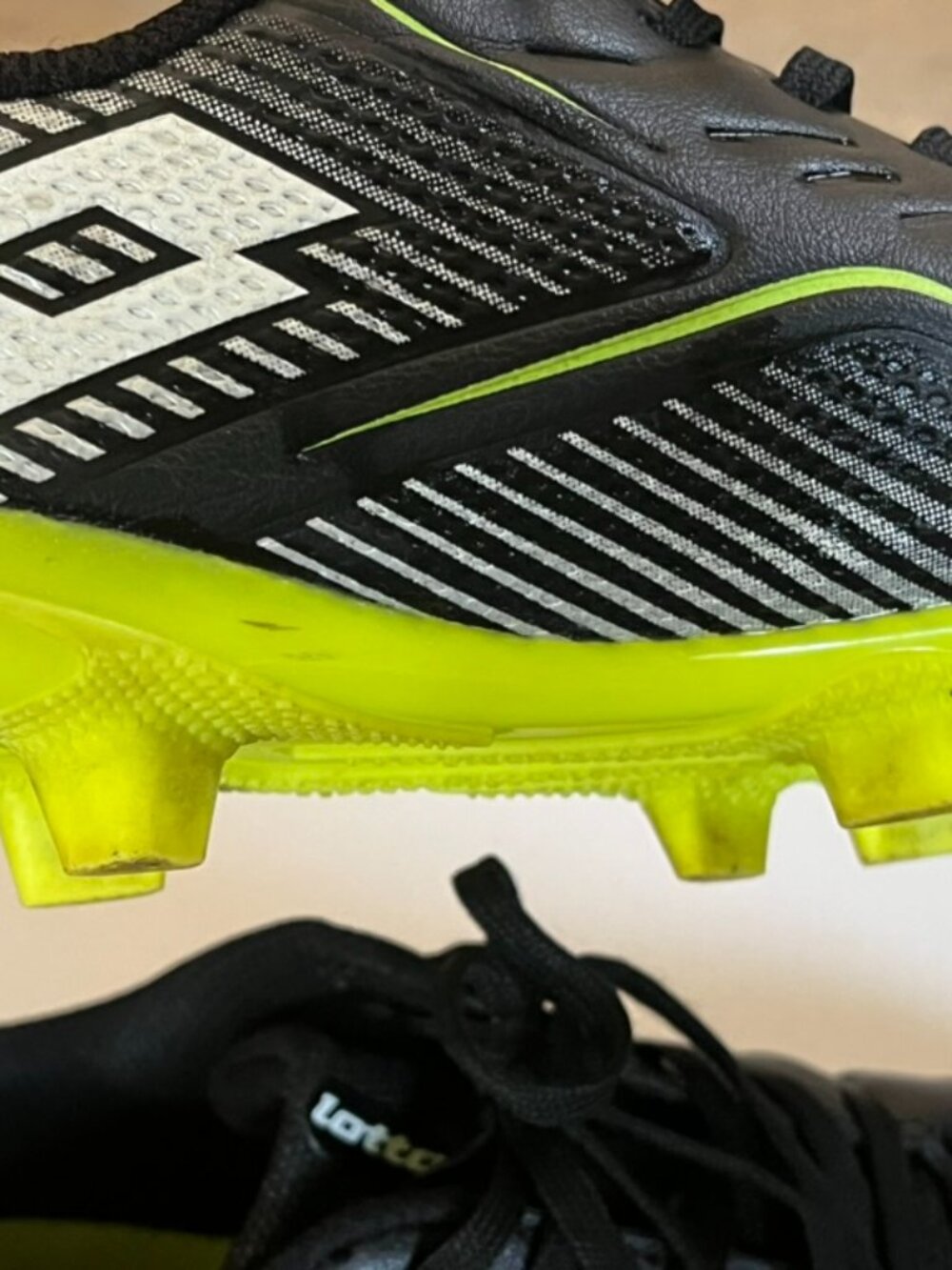 Kids Size 13K Soccer Cleats - Lotto Roma 700 Black Neon Yellow Soccer Cleats - Picture 10 of 11